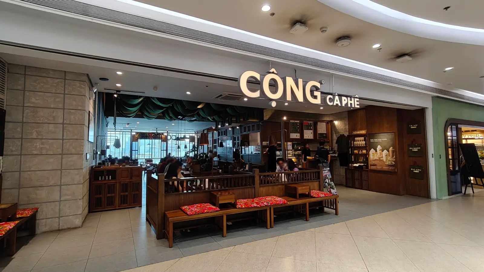 CONG CAPHE in Gateway Mall